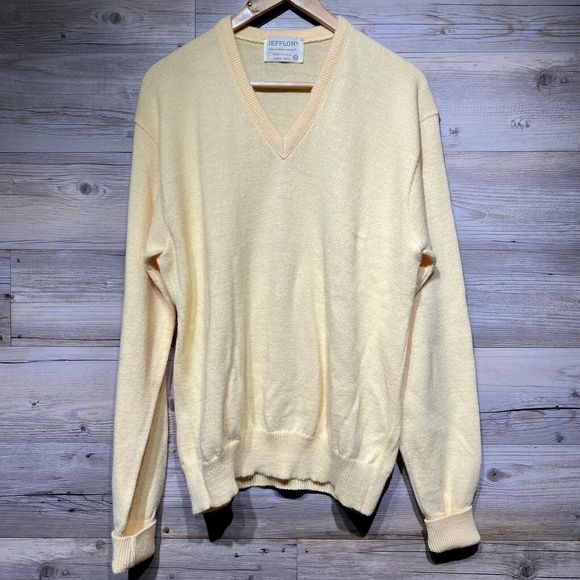 Vintage Jefflon Lord Jeff V-Neck Pullover Sweater Men's XL Yellow Orlon Acrylic - Picture 1 of 8